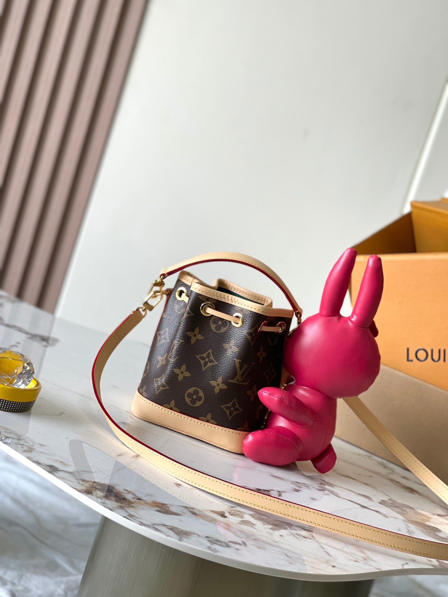 LOUIS VUITTON- speedy nano M11305