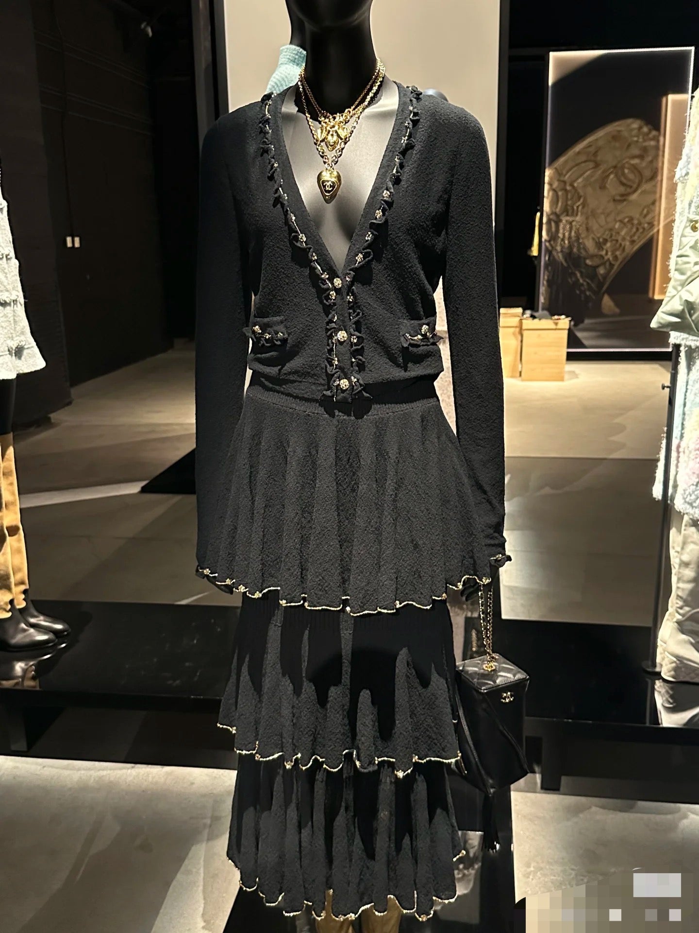 CHANEL- 25A bag  golden/sliver