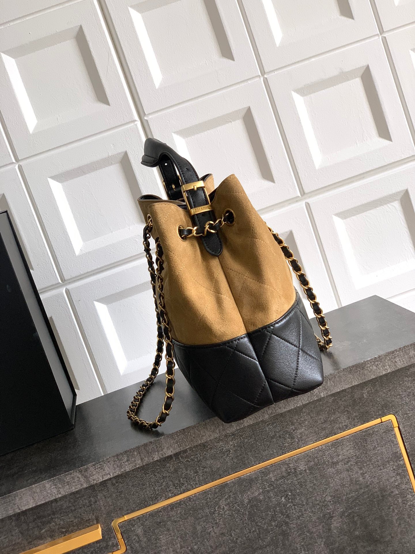 CHANEL- 25A Hobo  bag  golden/sliver