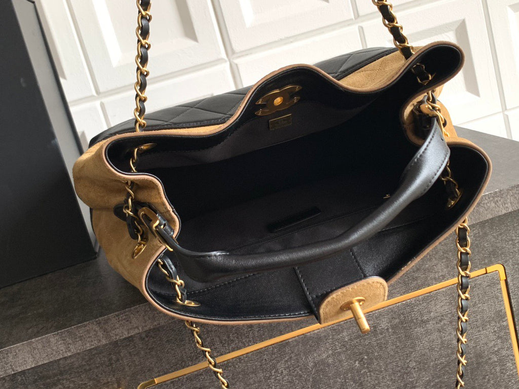 CHANEL- 25A Hobo  bag  golden/sliver