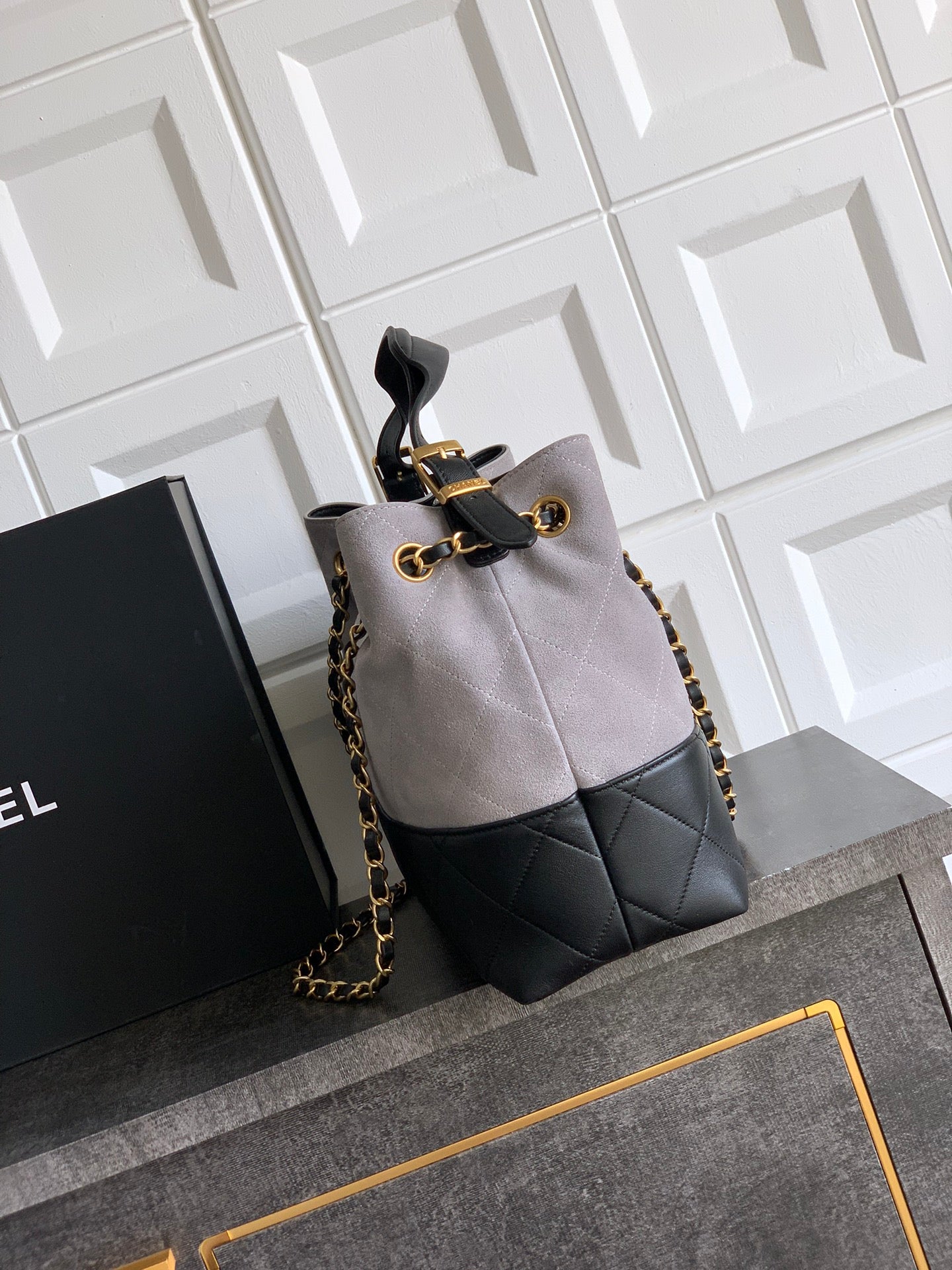 CHANEL- 25A Hobo  bag  golden/sliver