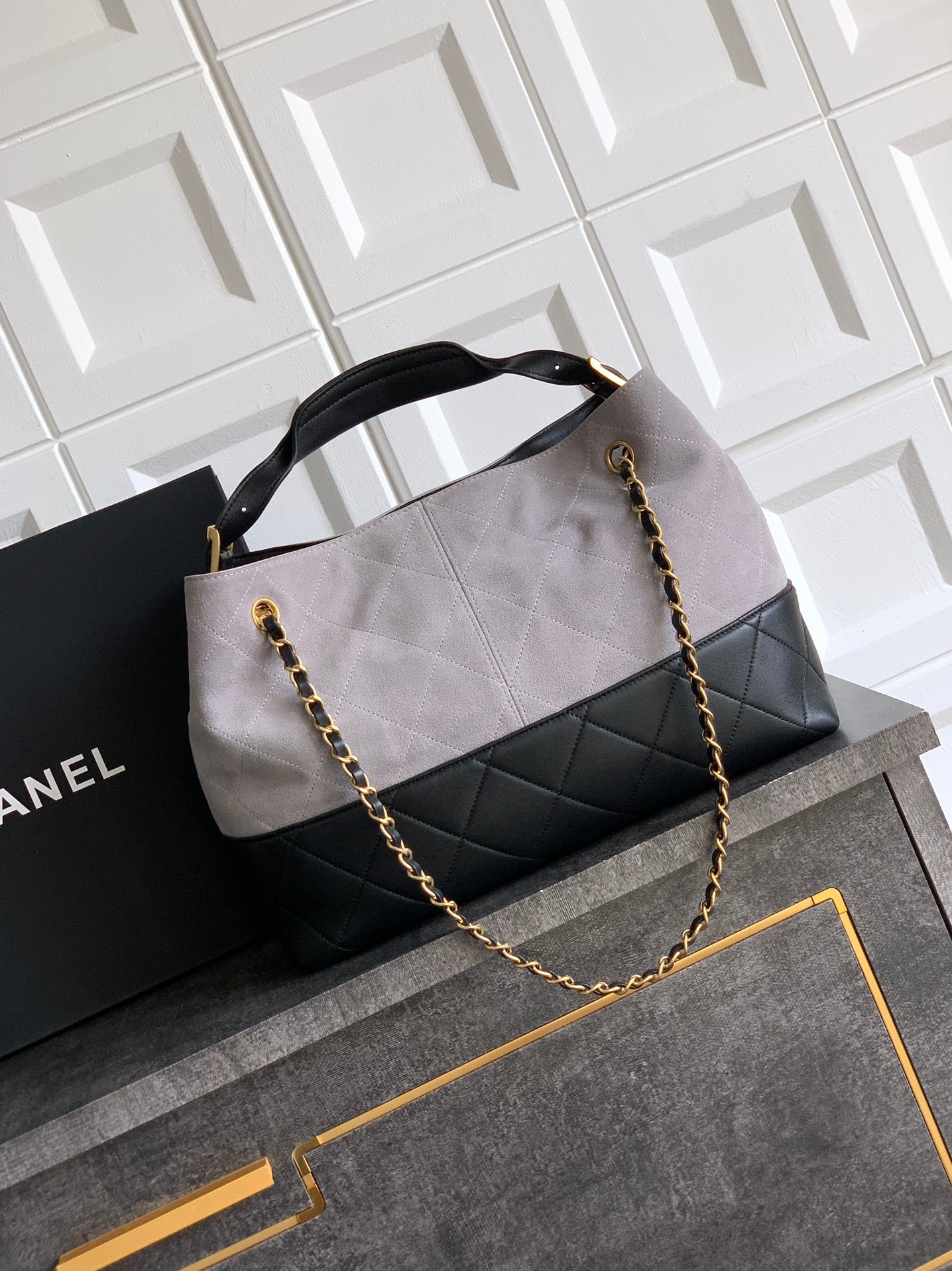 CHANEL- 25A Hobo  bag  golden/sliver