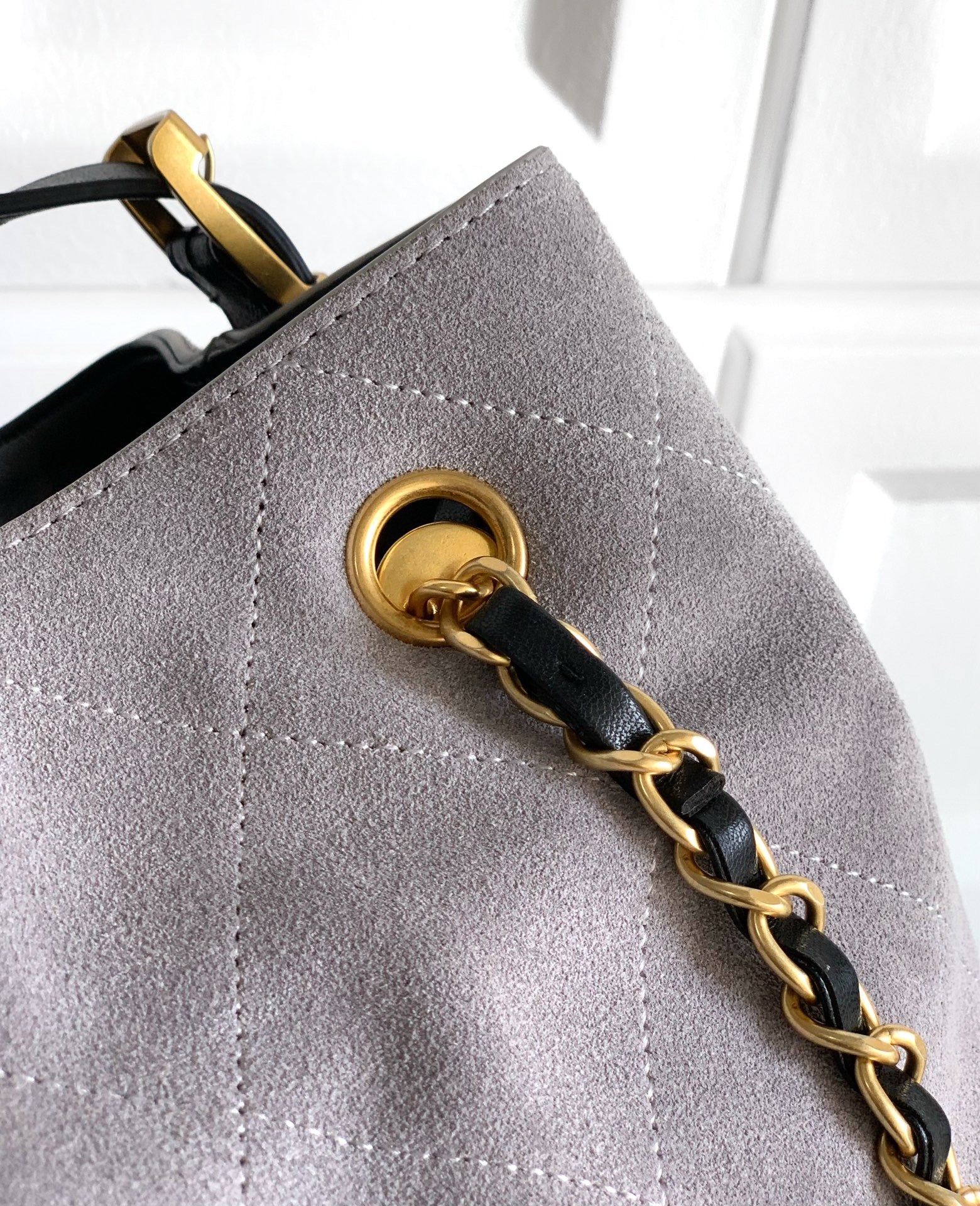 CHANEL- 25A Hobo  bag  golden/sliver