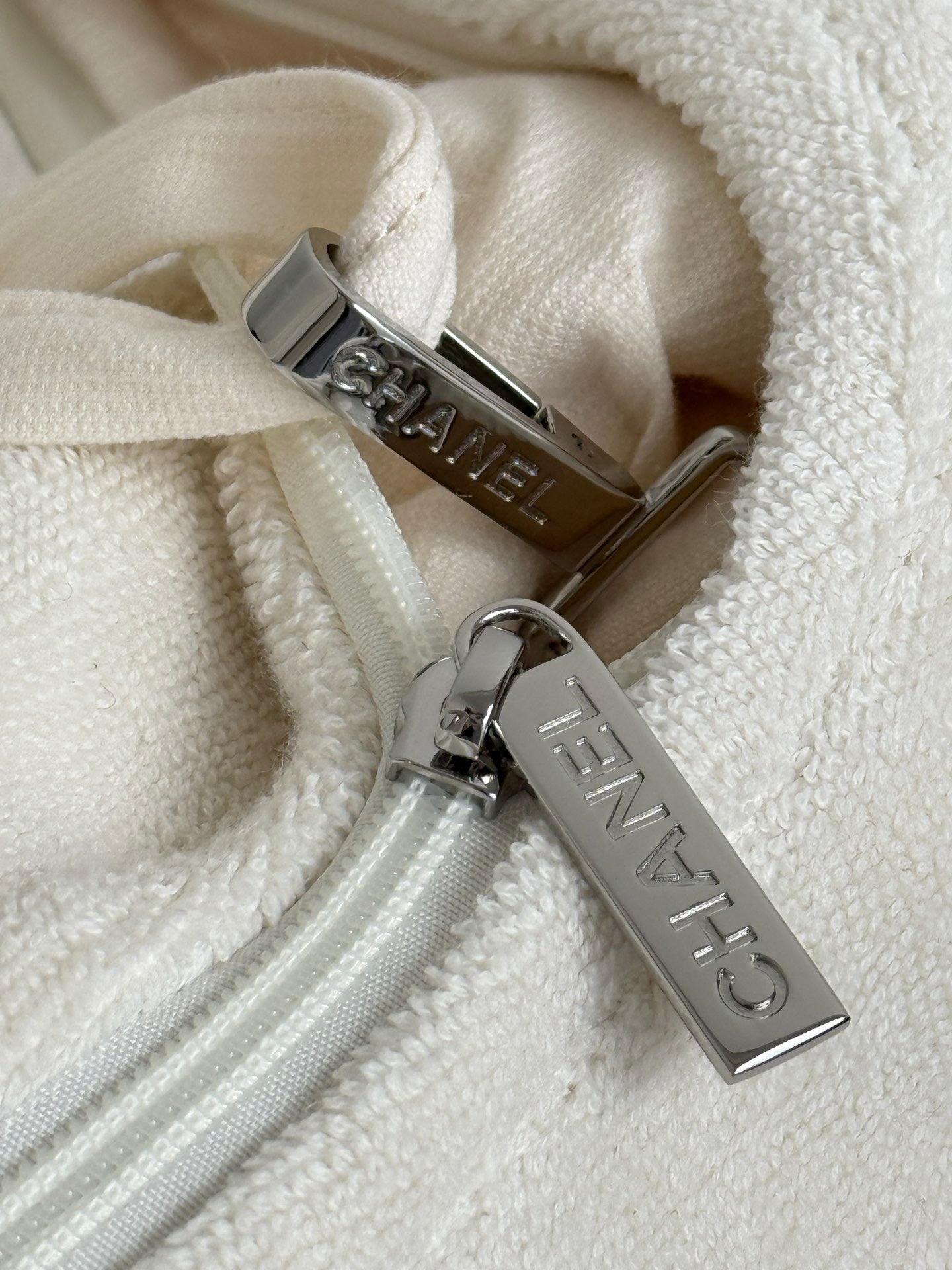 CHANEL- coco Beach bag  golden/sliver