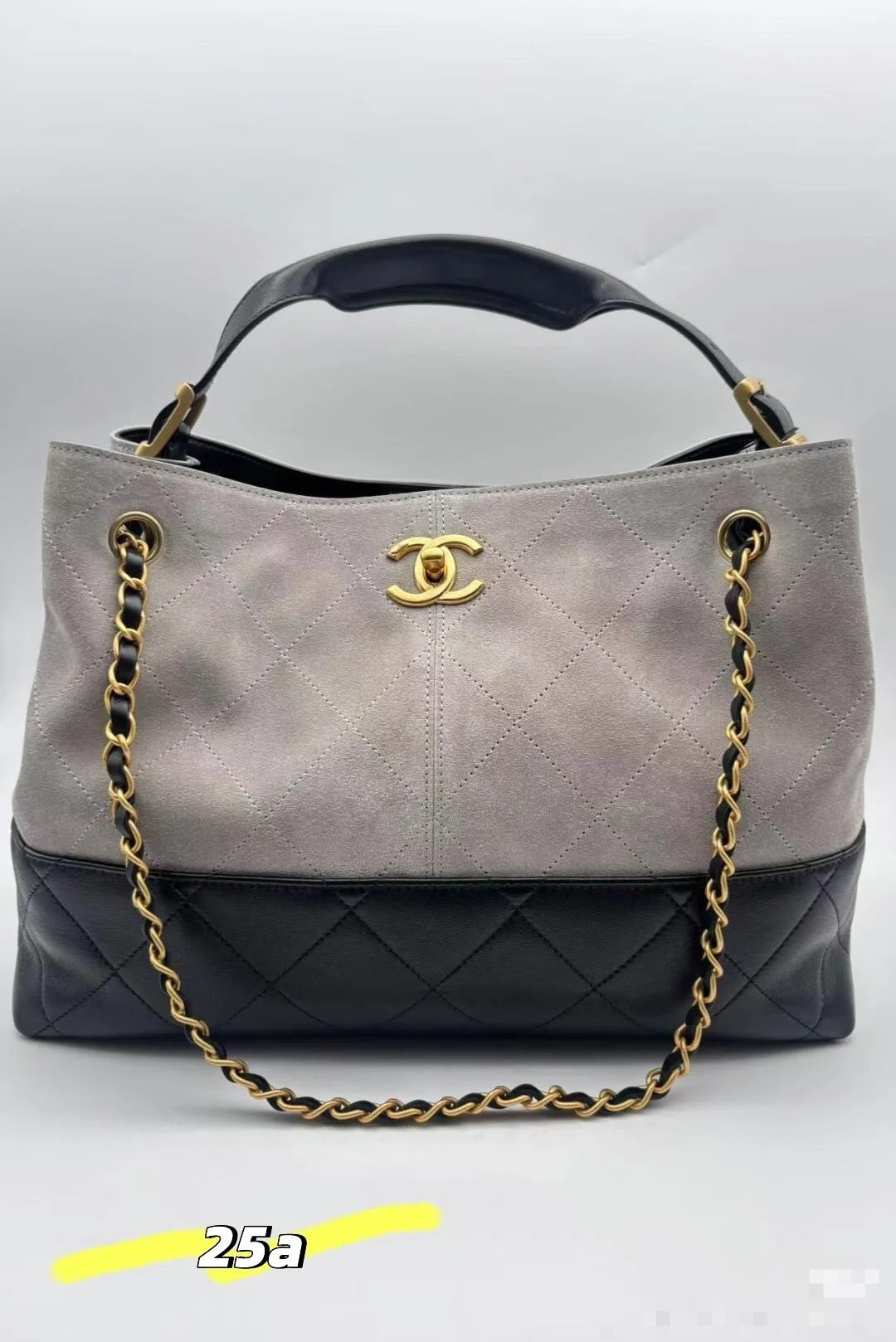 CHANEL- 25A Hobo  bag  golden/sliver