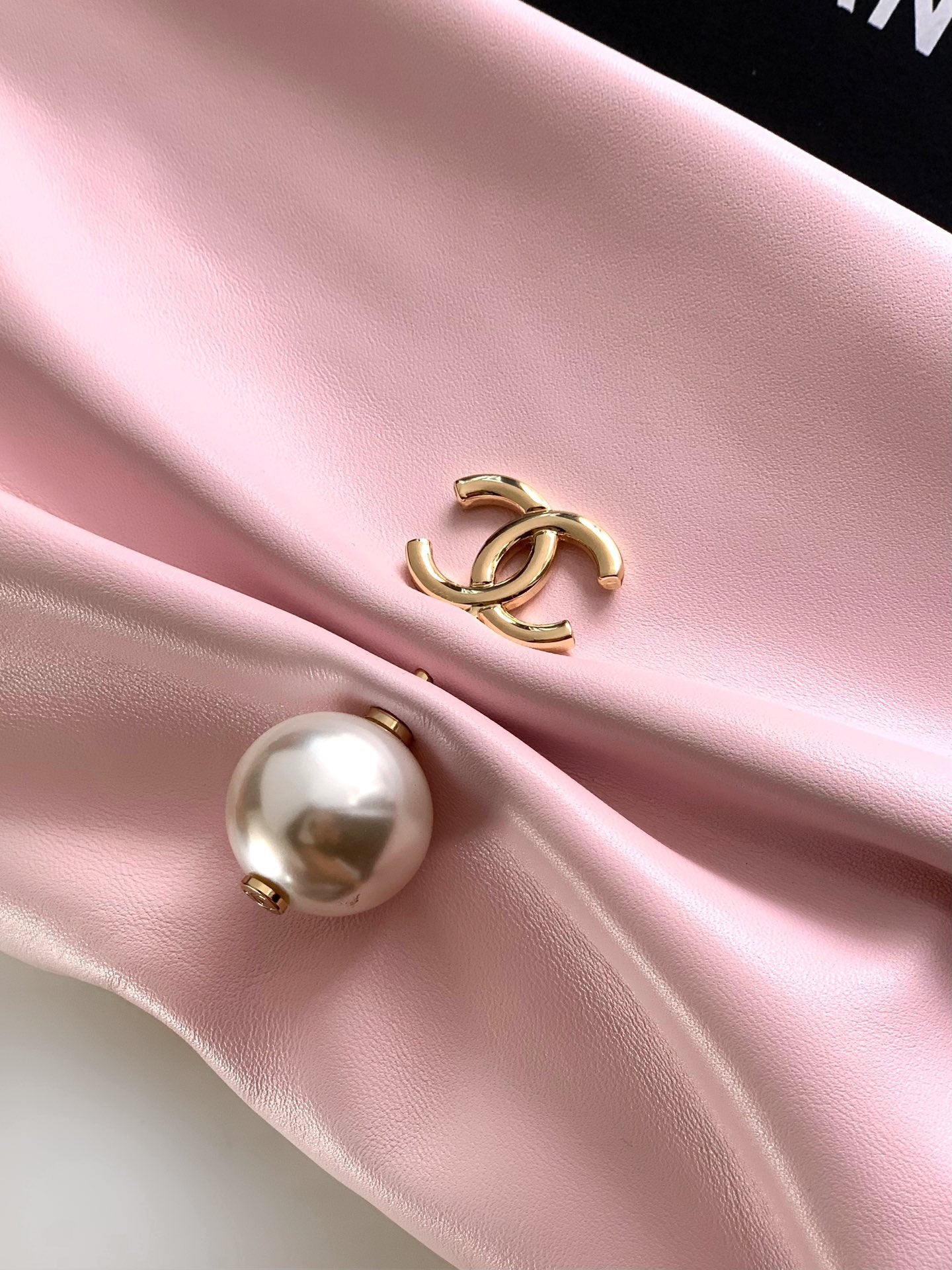 CHANEL-  2ss bag  golden/sliver