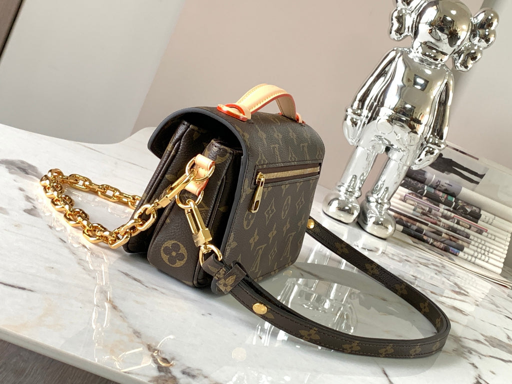 LOUIS VUITTON-POCHETTE MÉTIS EAST WEST M46279