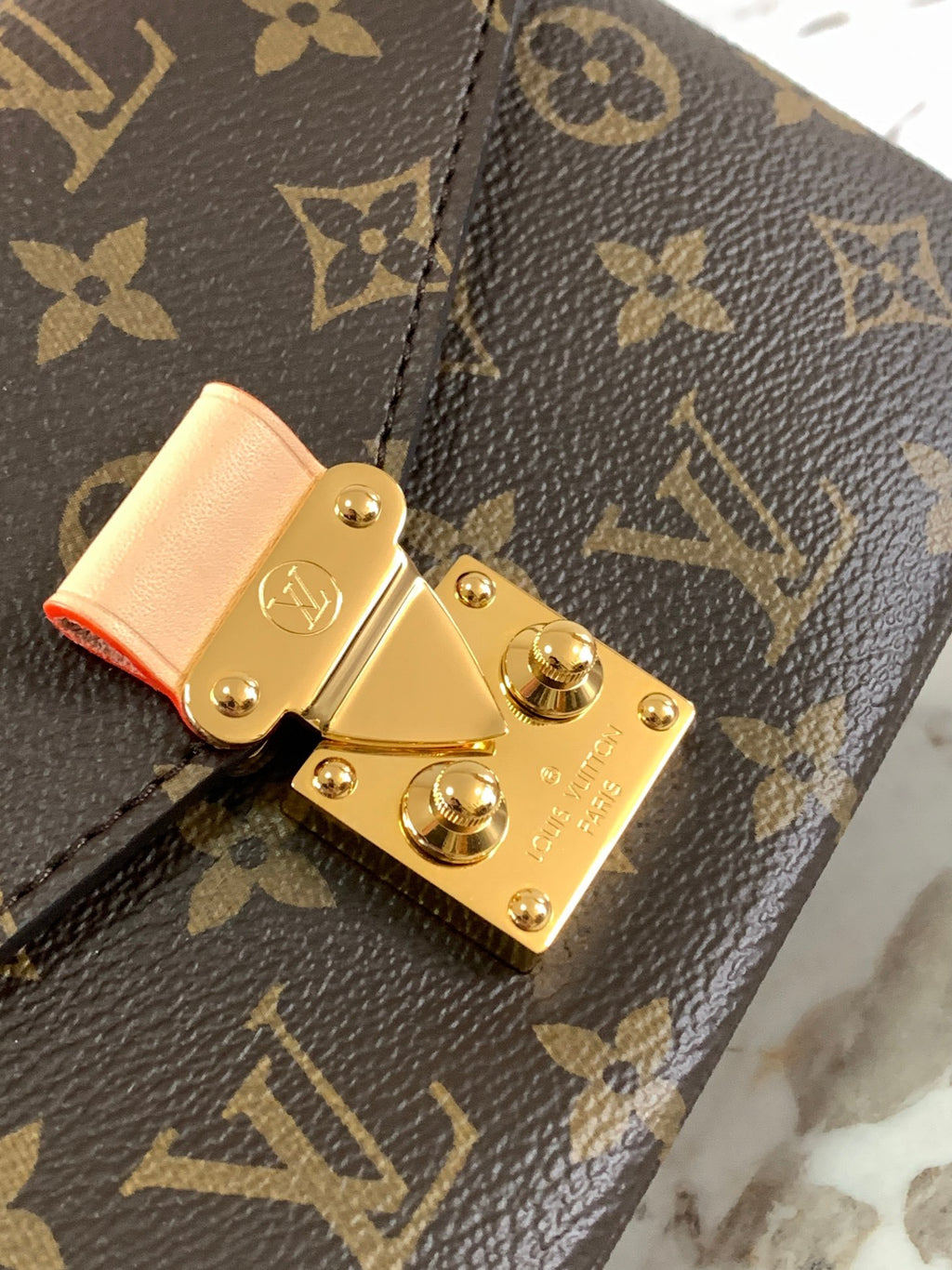 LOUIS VUITTON-POCHETTE MÉTIS EAST WEST M46279