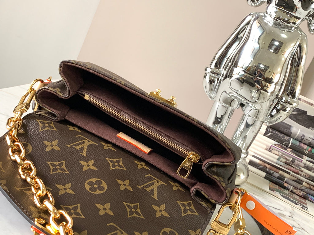 LOUIS VUITTON-POCHETTE MÉTIS EAST WEST M46279