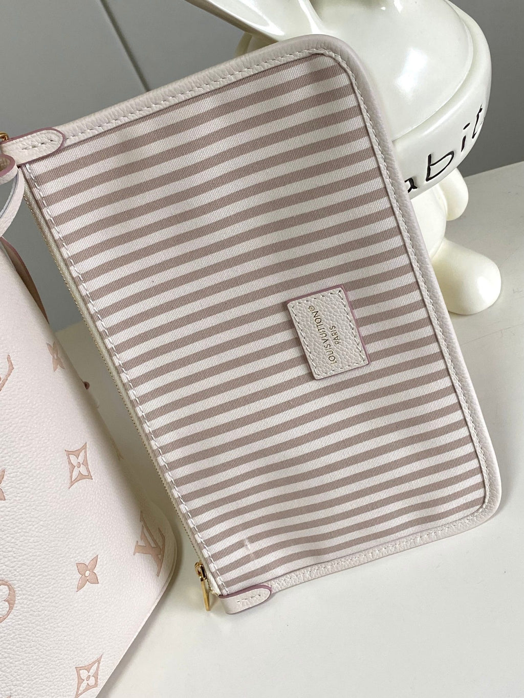 LOUIS VUITTON- M14285 Neverfull MM