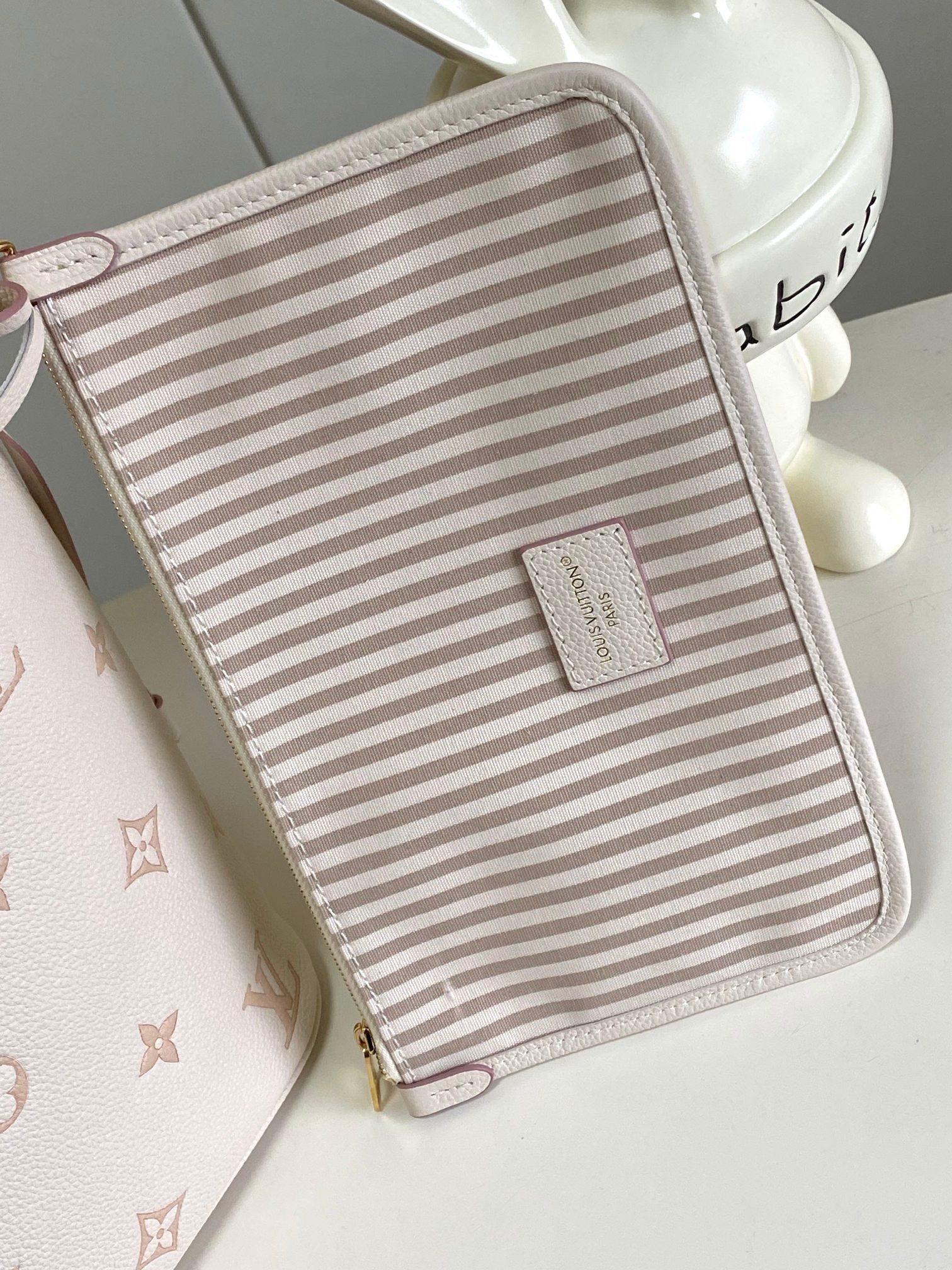 LOUIS VUITTON- M14285 Neverfull MM