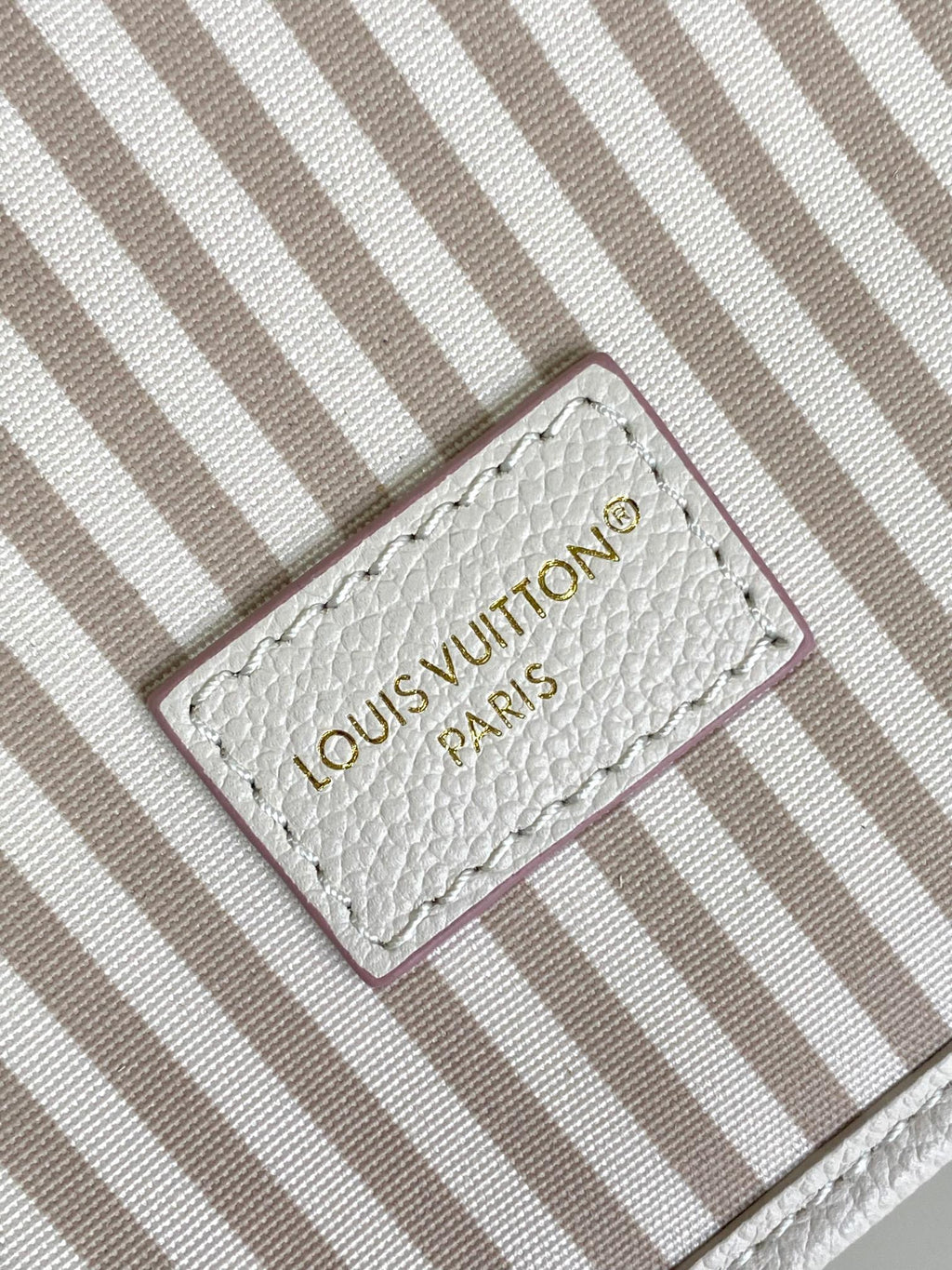 LOUIS VUITTON- M14285 Neverfull MM
