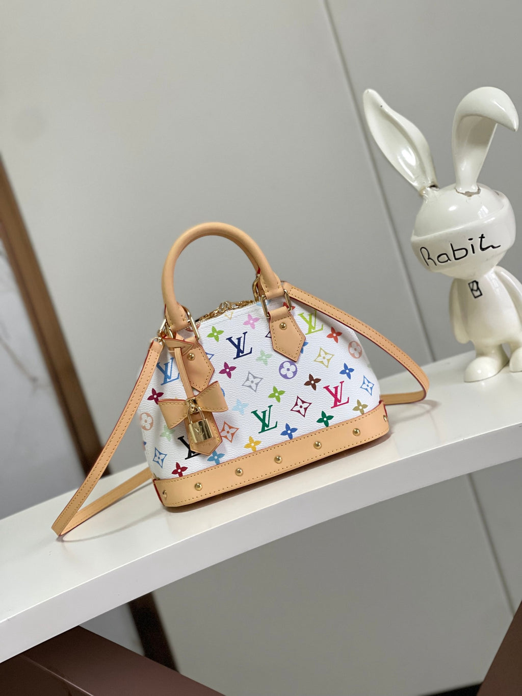 LOUIS VUITTON-  M13078 Alma BB