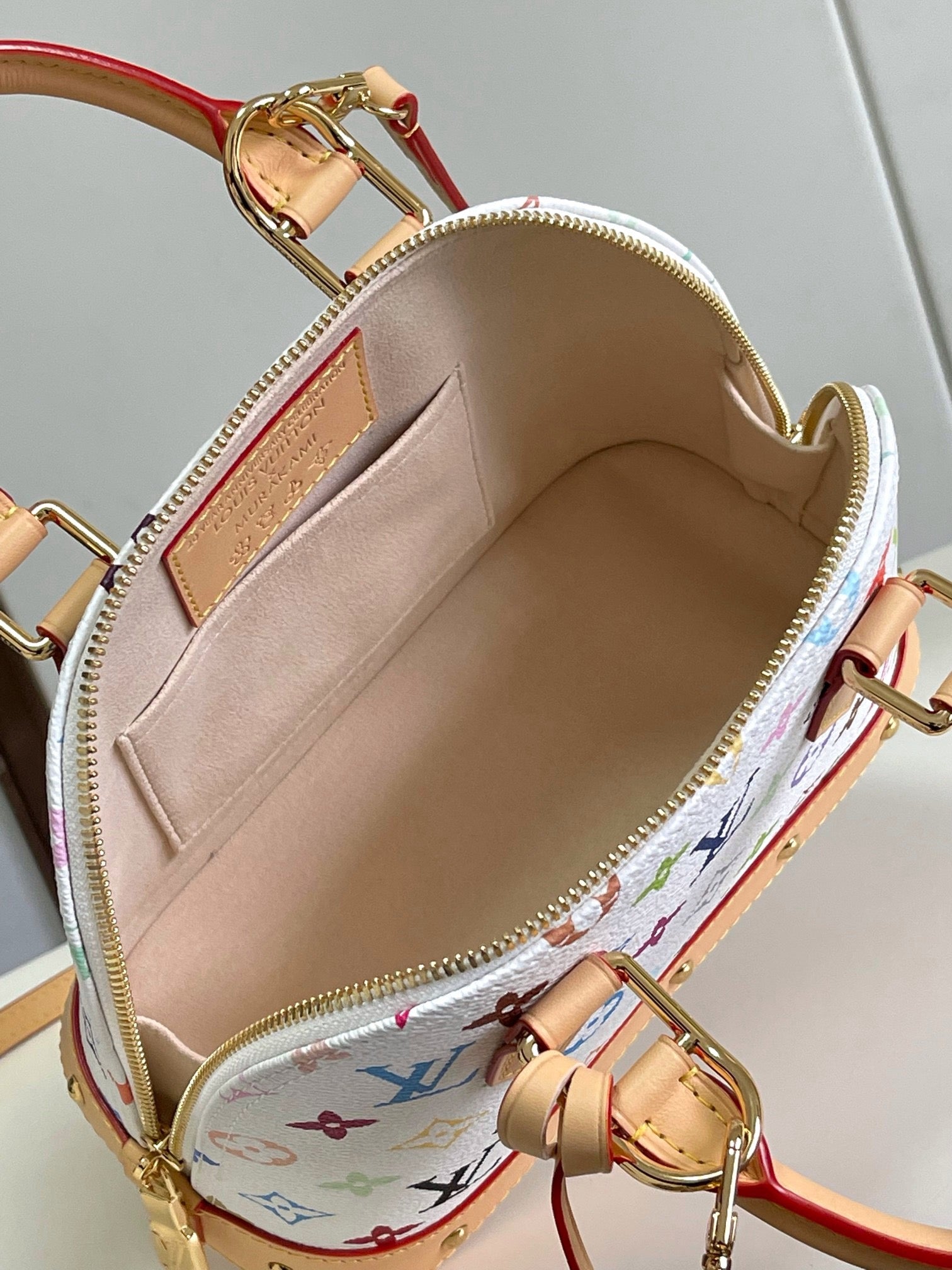 LOUIS VUITTON-  M13078 Alma BB