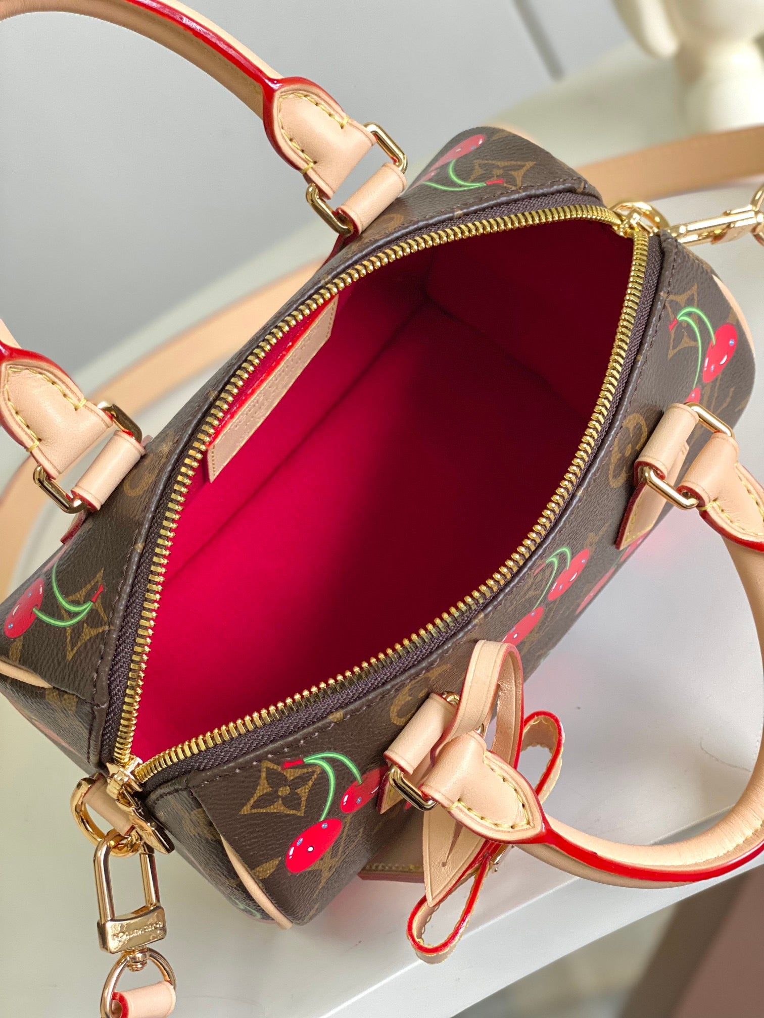 LOUIS VUITTON-M45354 Odeon