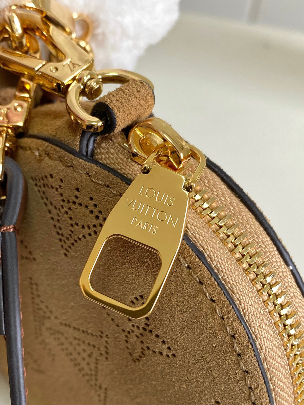 LOUIS VUITTON- M11839 Bella