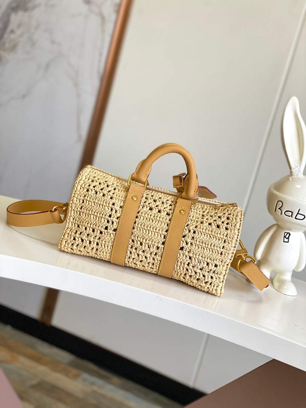 LOUIS VUITTON- Keepal Bandouliere 25 M25010