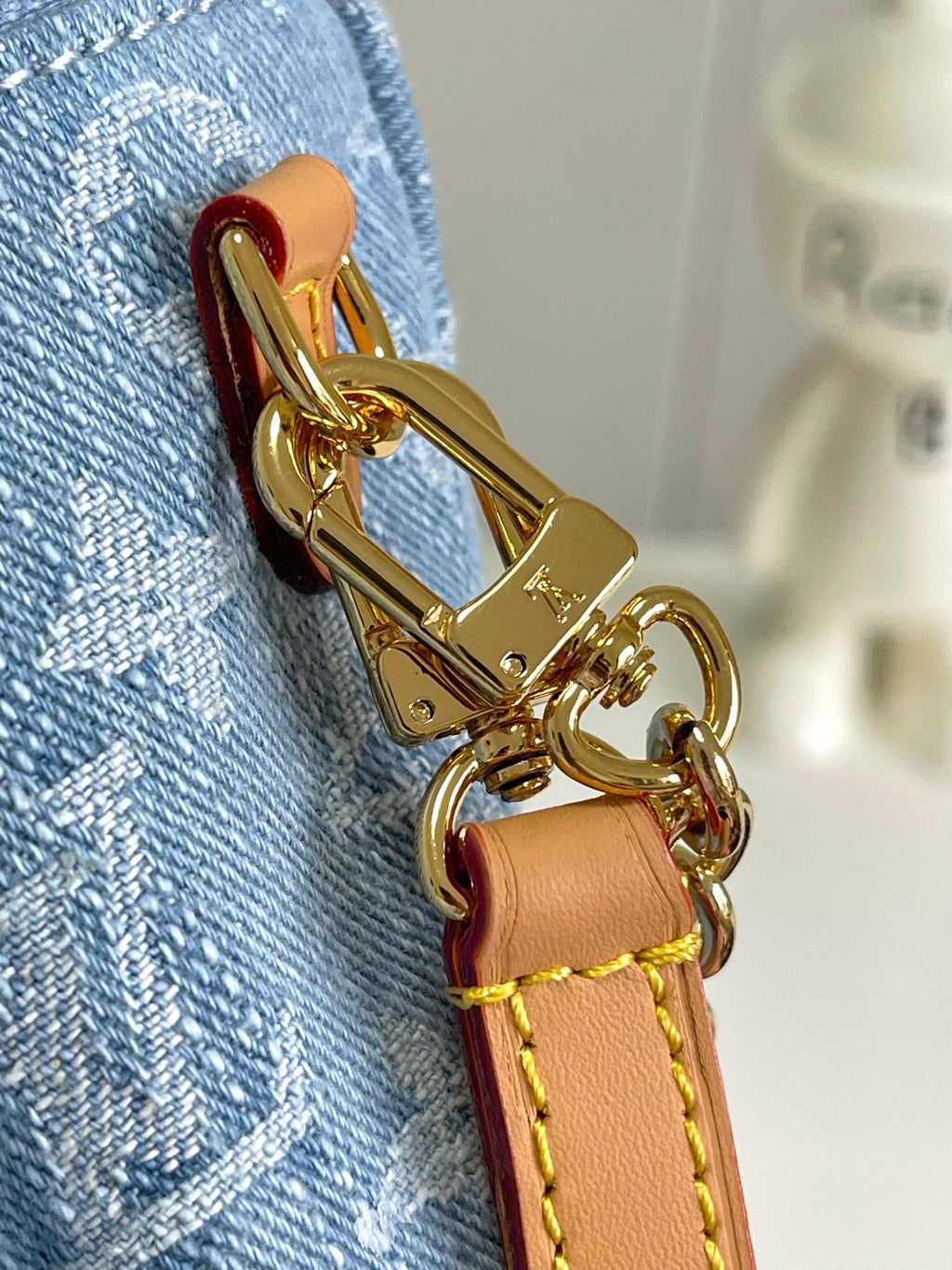 LOUIS VUITTON-M83353Mini Bumbag