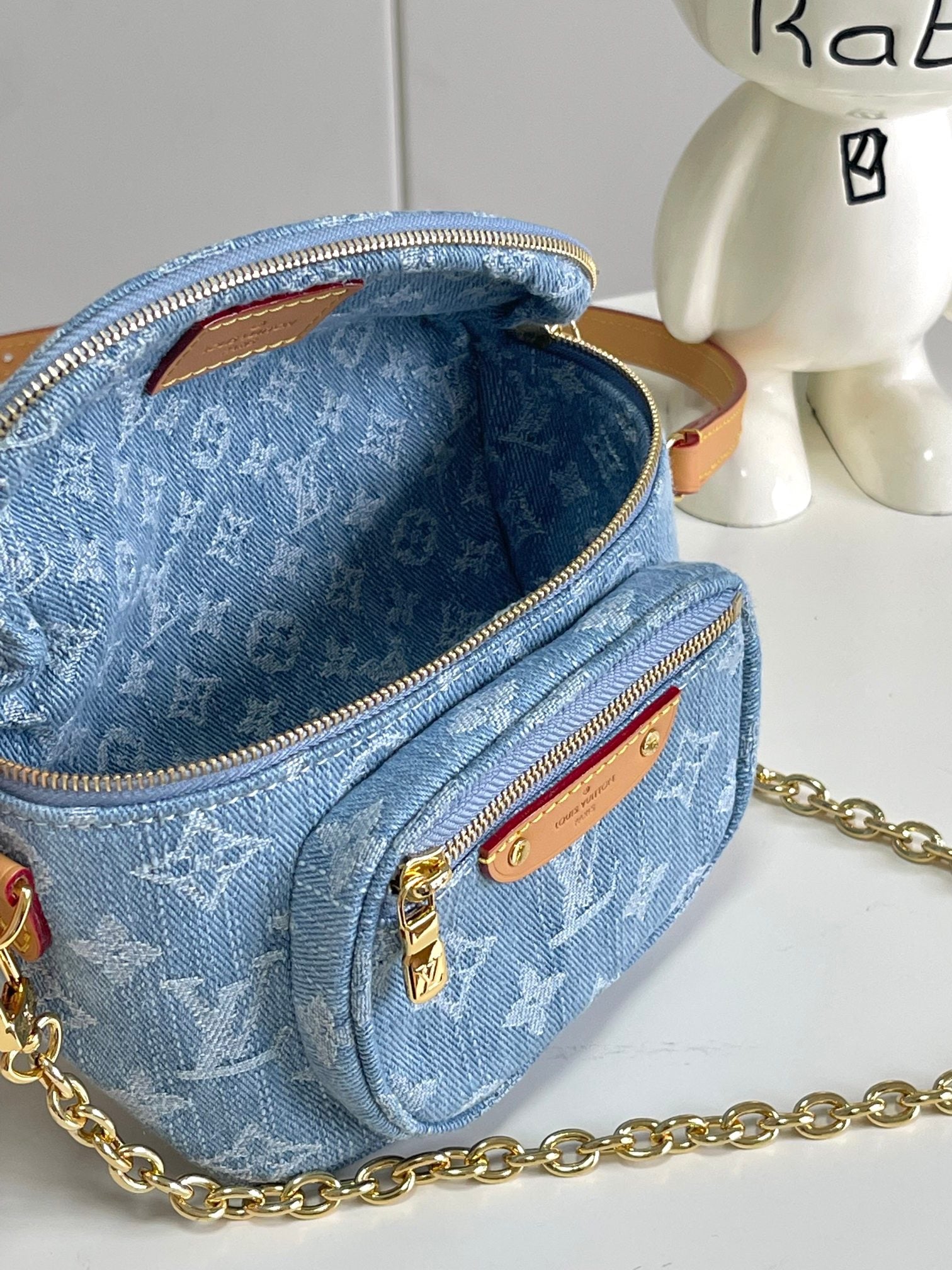 LOUIS VUITTON-M83353Mini Bumbag
