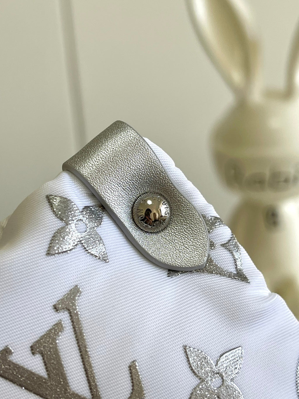 LOUIS VUITTON-  M11847 OnTheGo