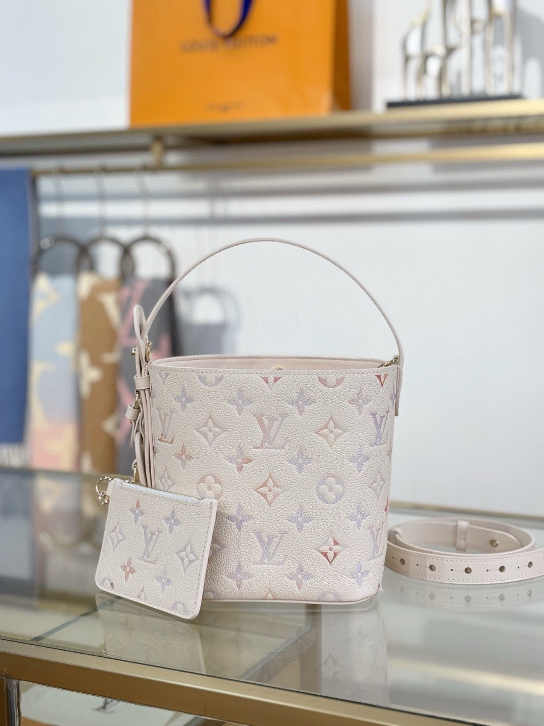 LOUIS VUITTON-M25673 All In BB