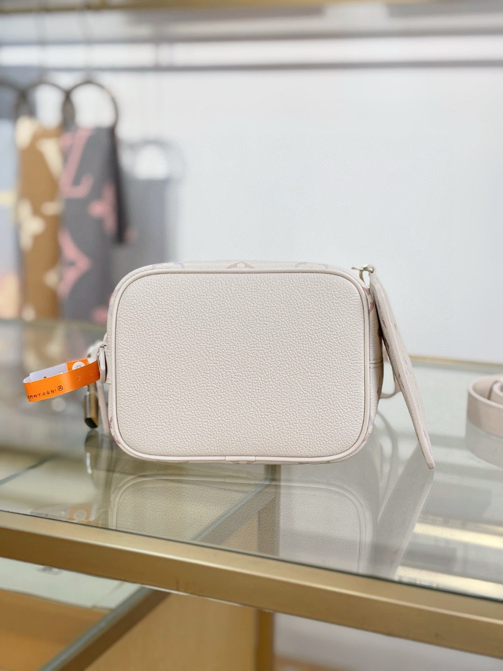 LOUIS VUITTON-M25673 All In BB