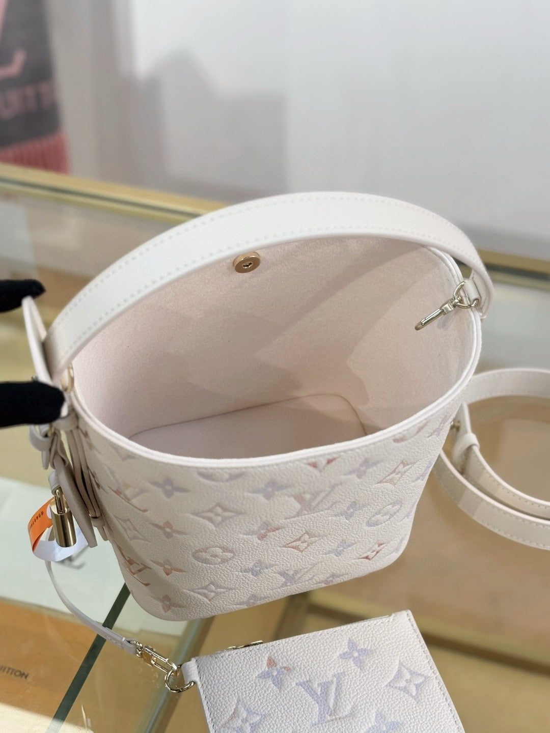 LOUIS VUITTON-M25673 All In BB