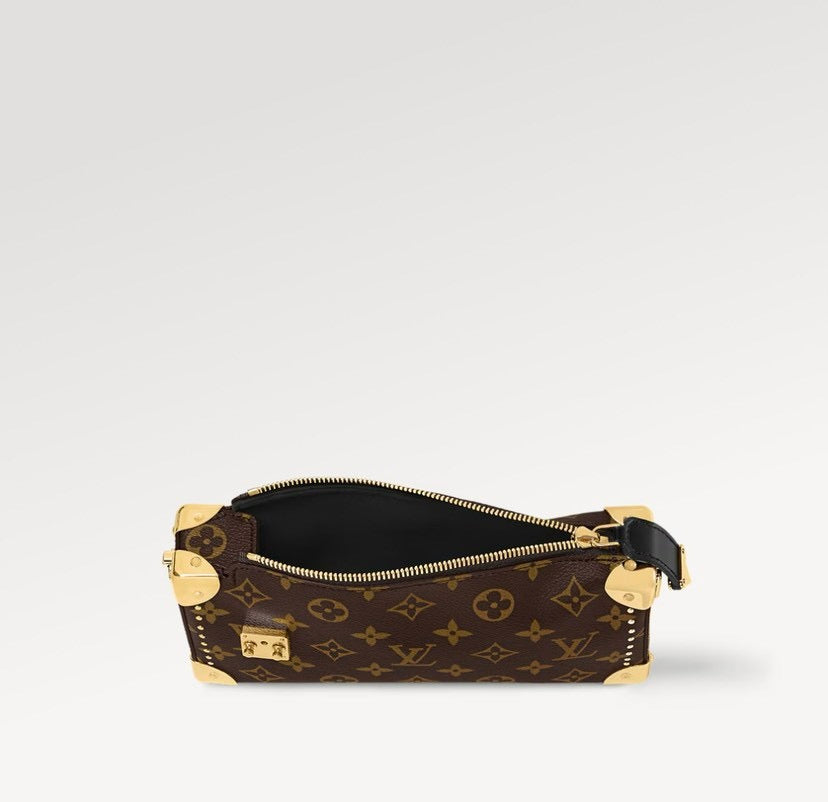 LOUIS VUITTON-M13147 Slim Trunk