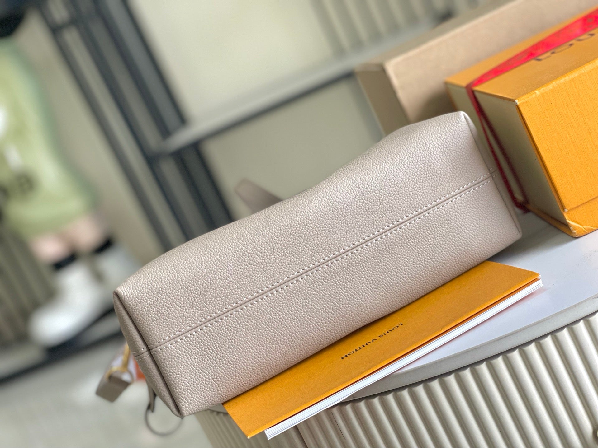 LOUIS VUITTON- LV bag