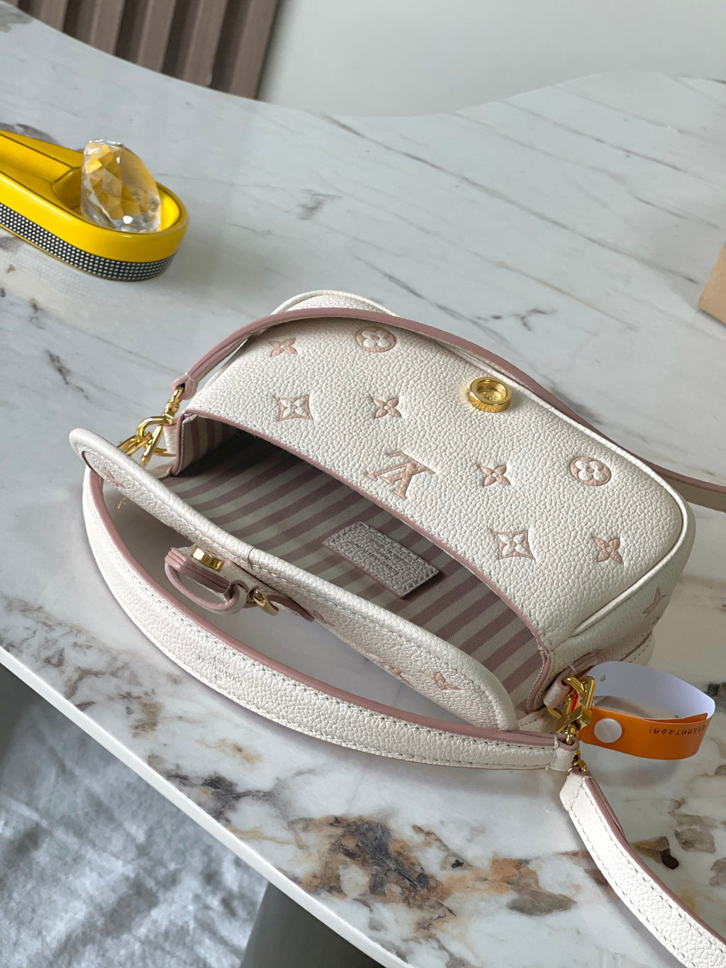 LOUIS VUITTON- LV bag