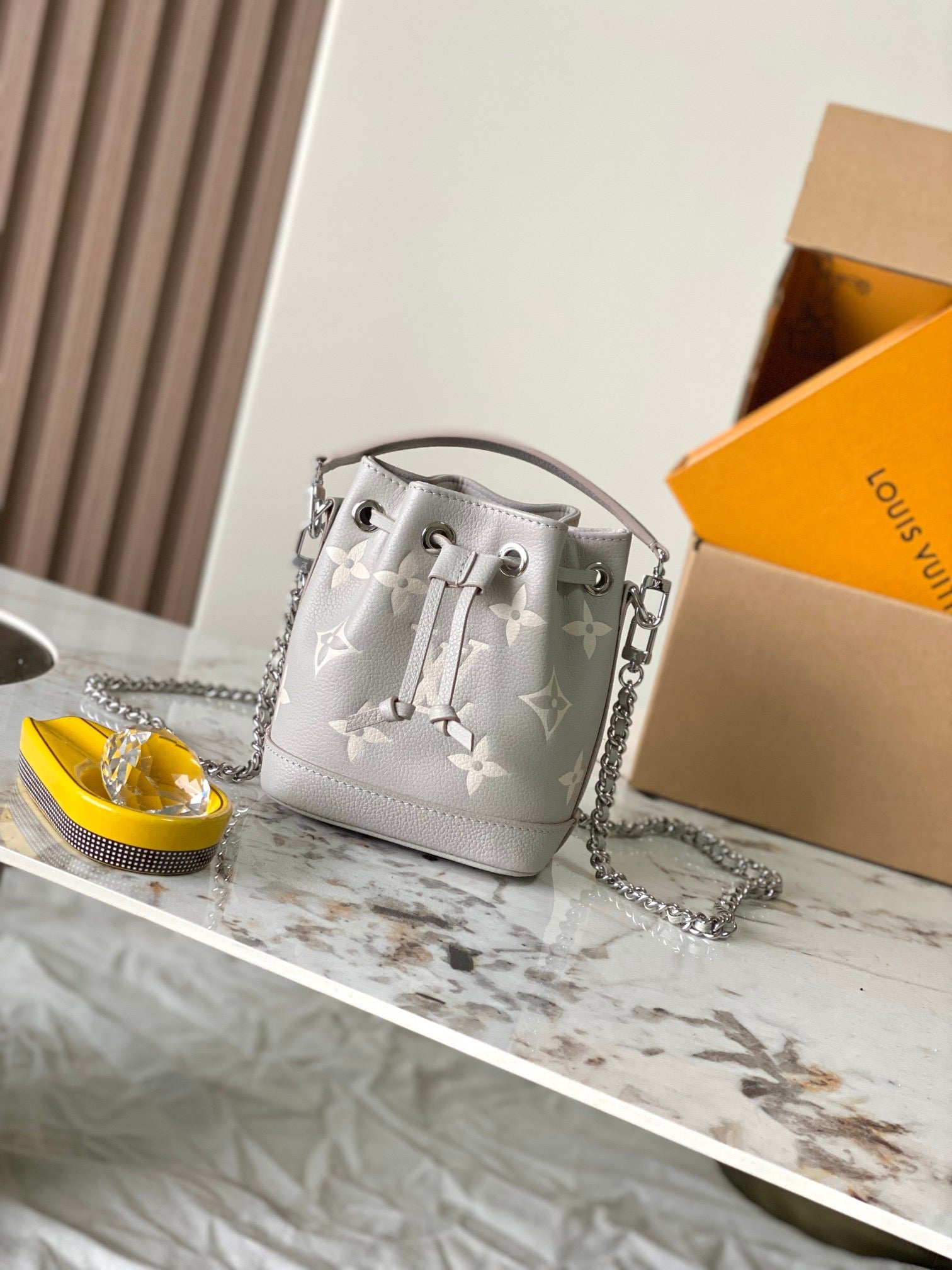 LOUIS VUITTON- LV bag