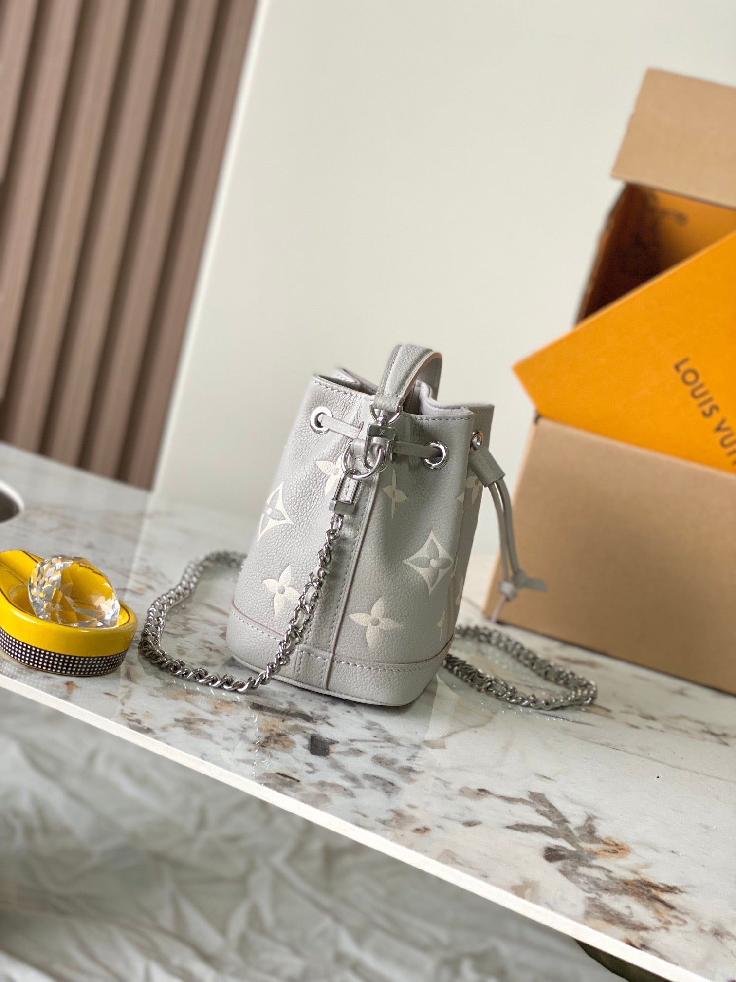 LOUIS VUITTON- LV bag