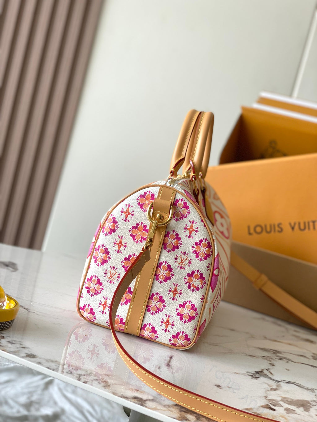LOUIS VUITTON- LV bag