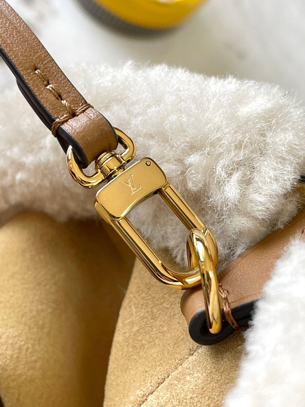 LOUIS VUITTON- LV bag