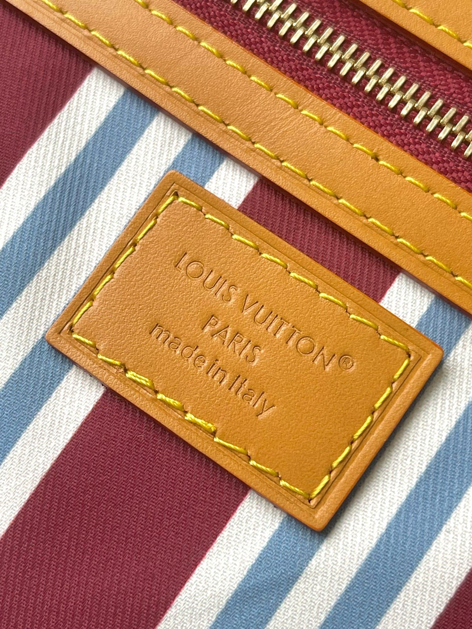 LOUIS VUITTON- LV bag