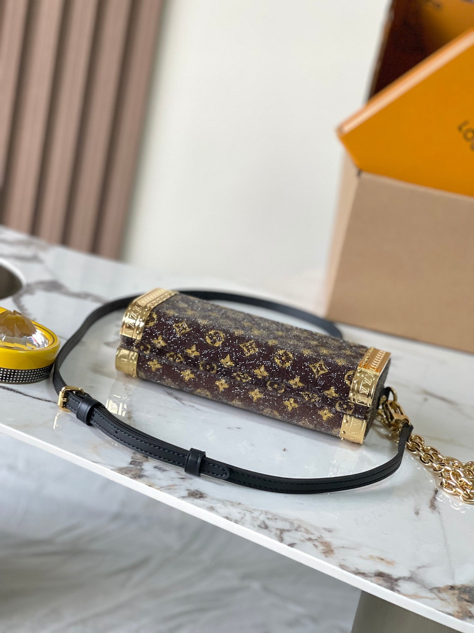 LOUIS VUITTON- LV bag