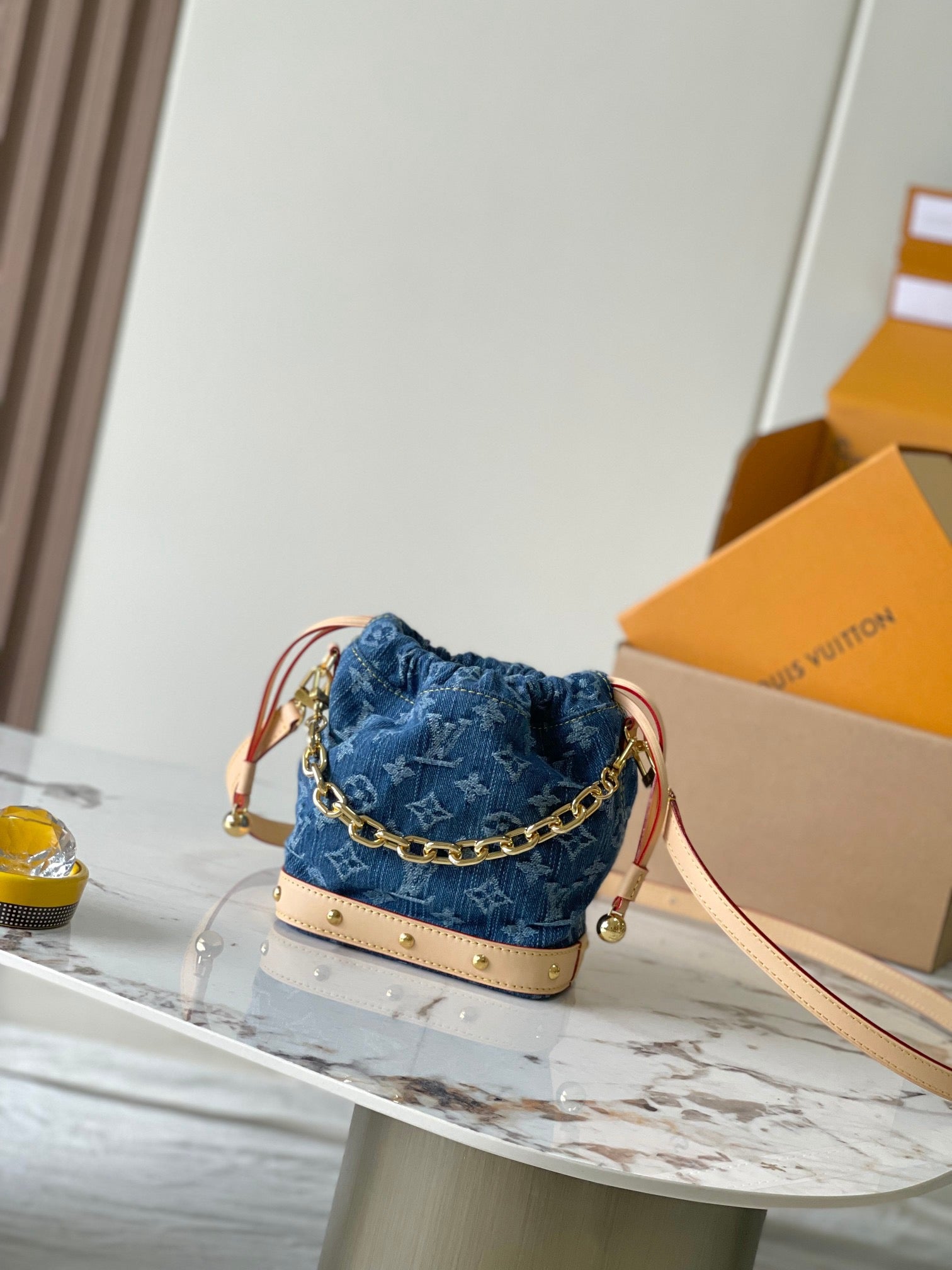 LOUIS VUITTON- LV bag