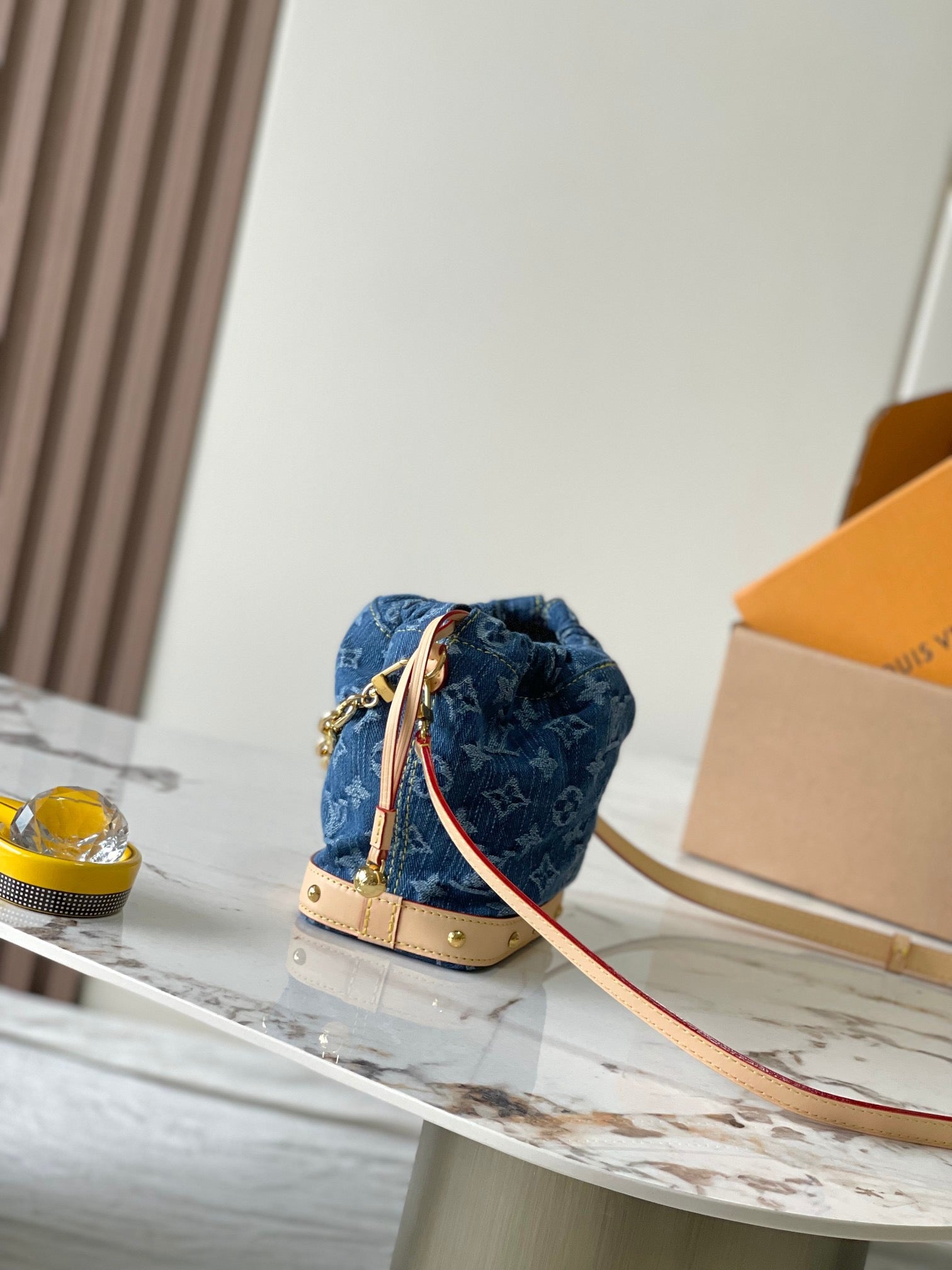 LOUIS VUITTON- LV bag