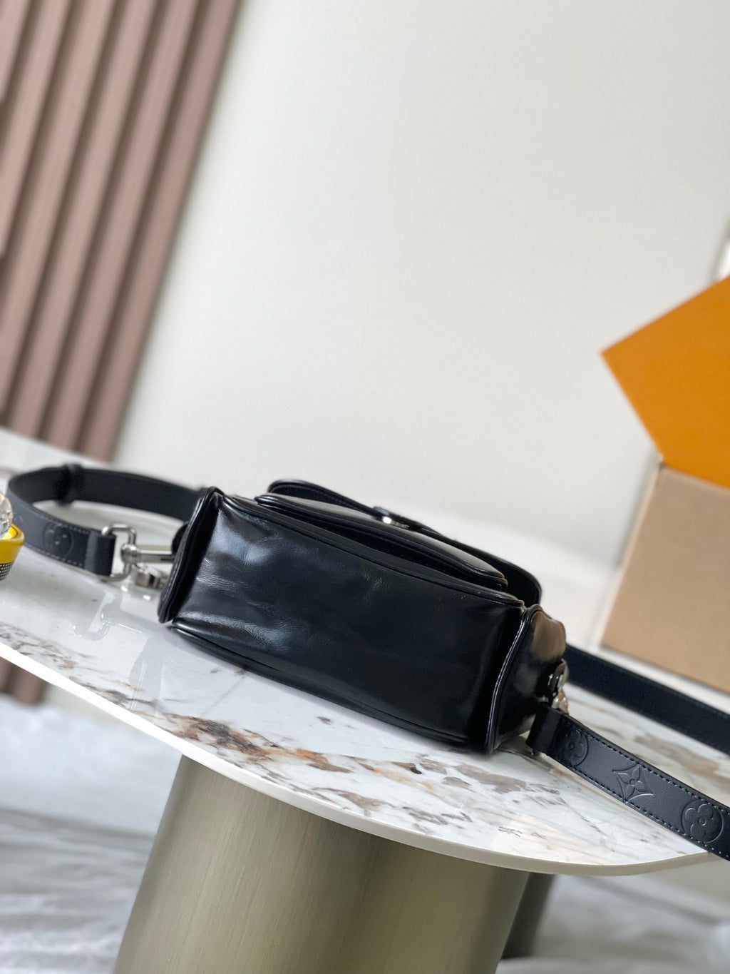 LOUIS VUITTON- LV bag