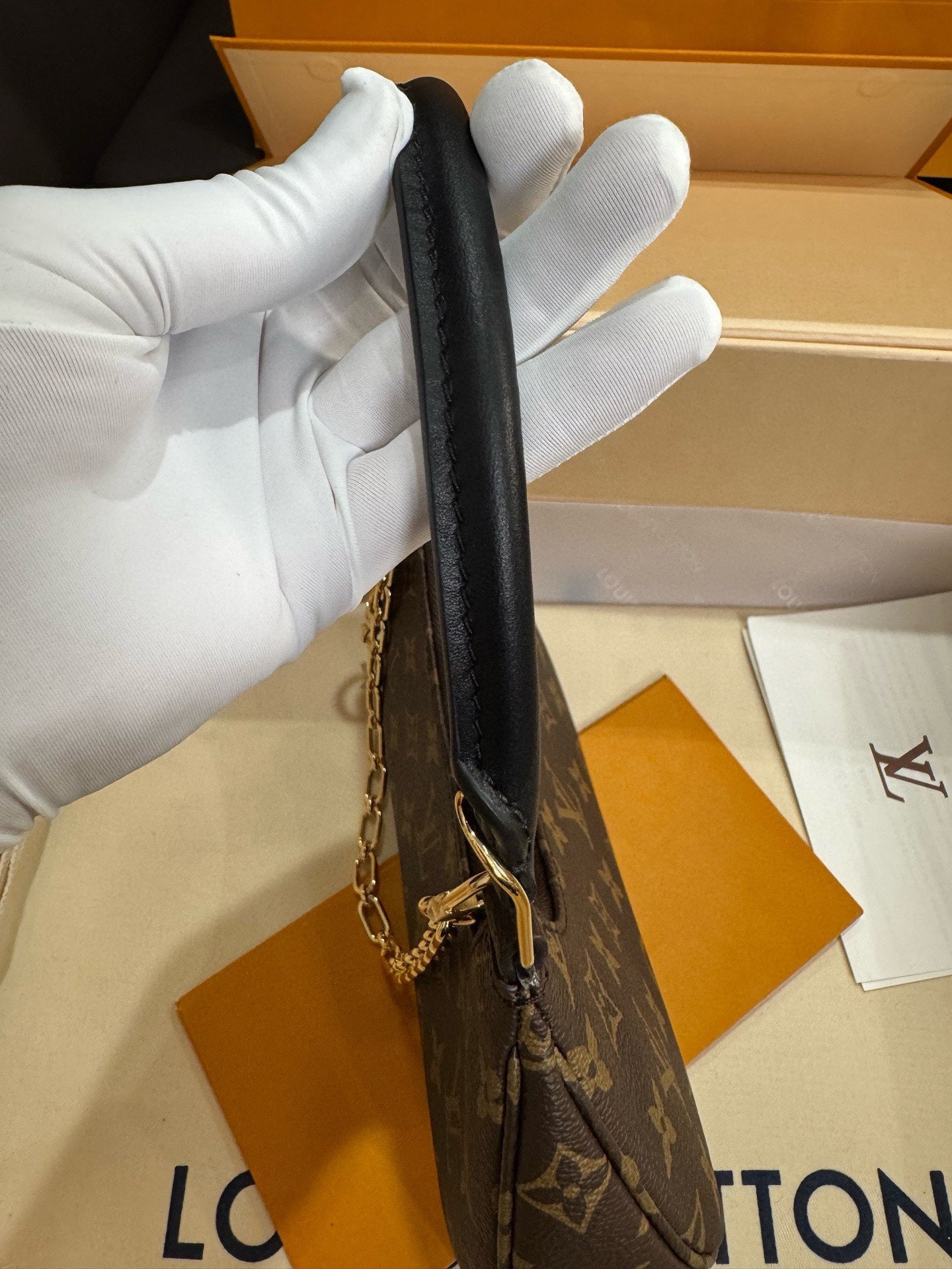 LOUIS VUITTON- LV bag