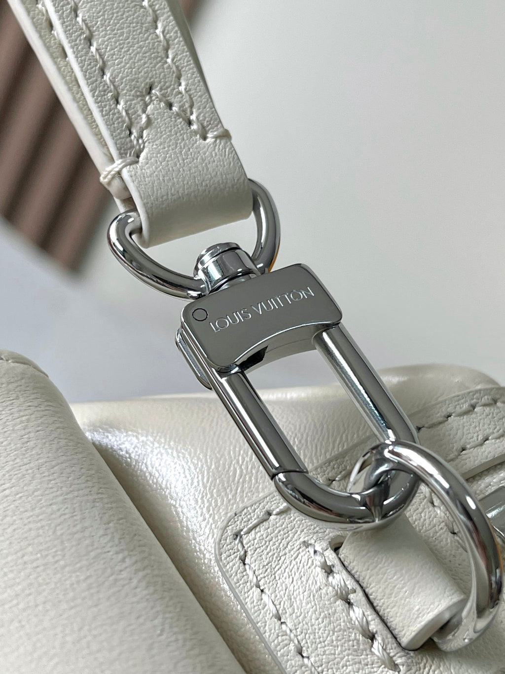 LOUIS VUITTON- LV bag