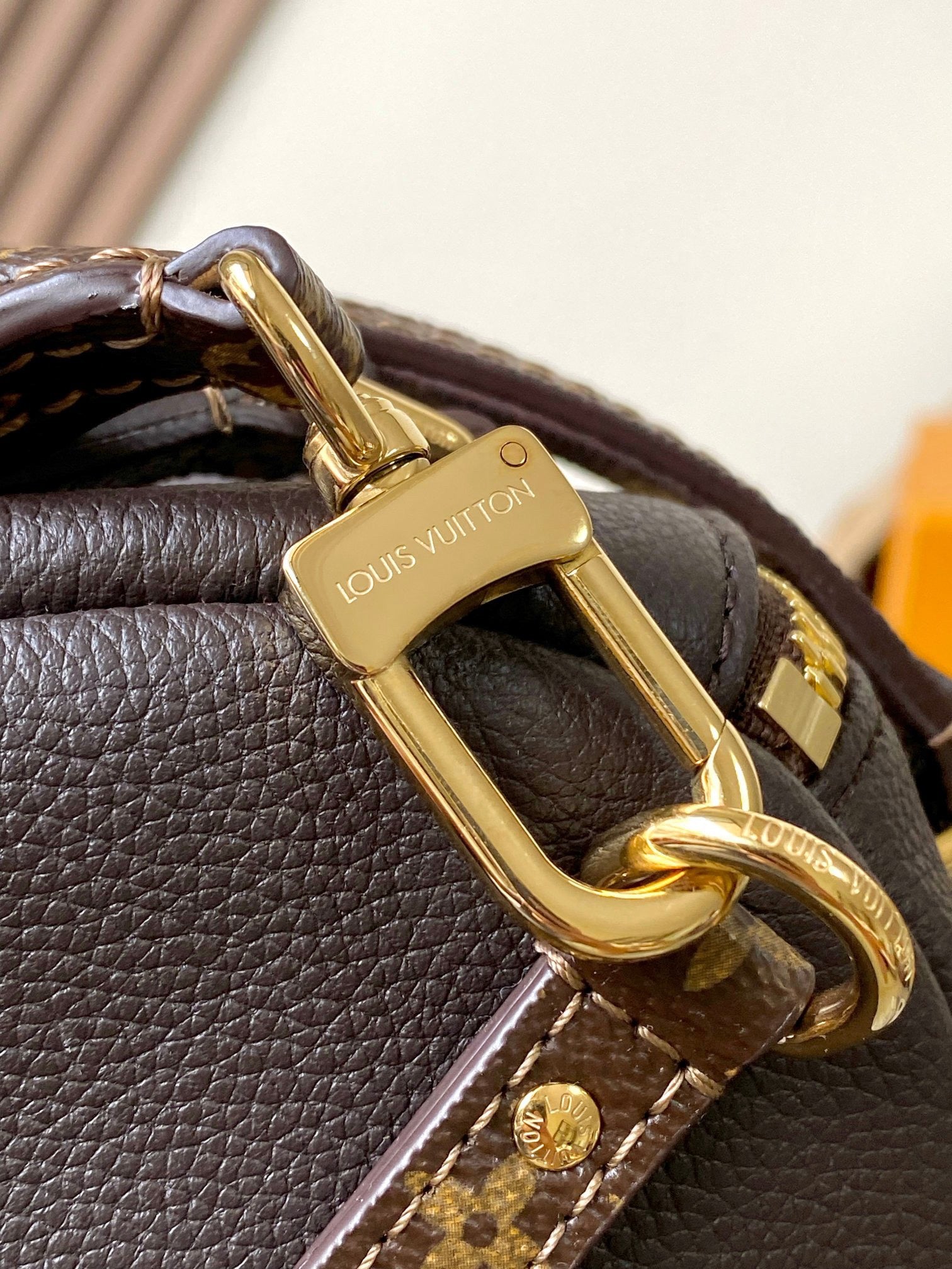 LOUIS VUITTON- LV bag