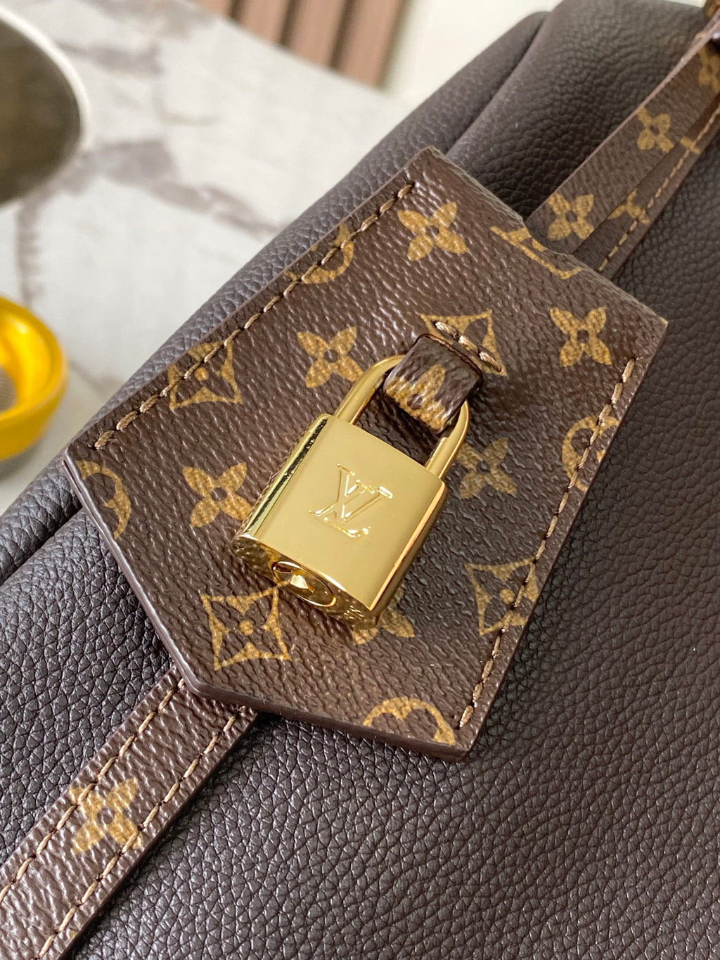LOUIS VUITTON- LV bag