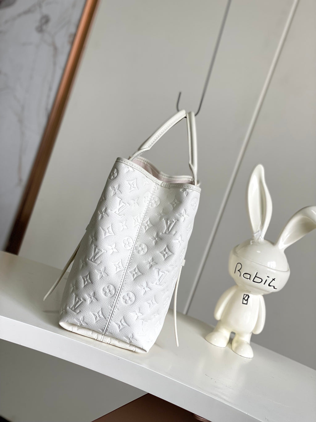 LOUIS VUITTON- LV bag