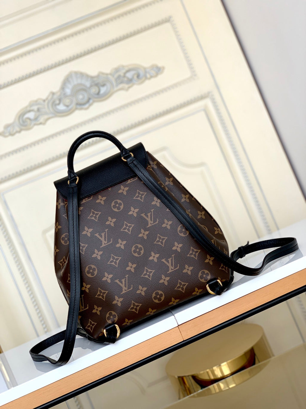 LOUIS VUITTON- LV bag