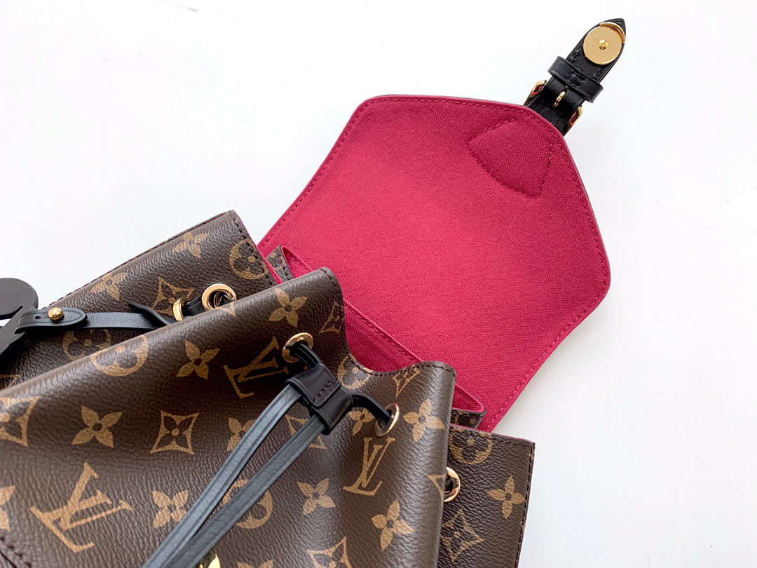 LOUIS VUITTON- LV bag