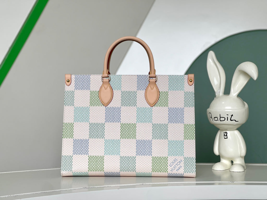 LOUIS VUITTON- LV bag