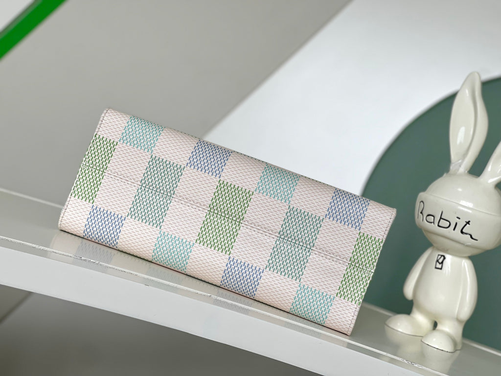 LOUIS VUITTON- LV bag