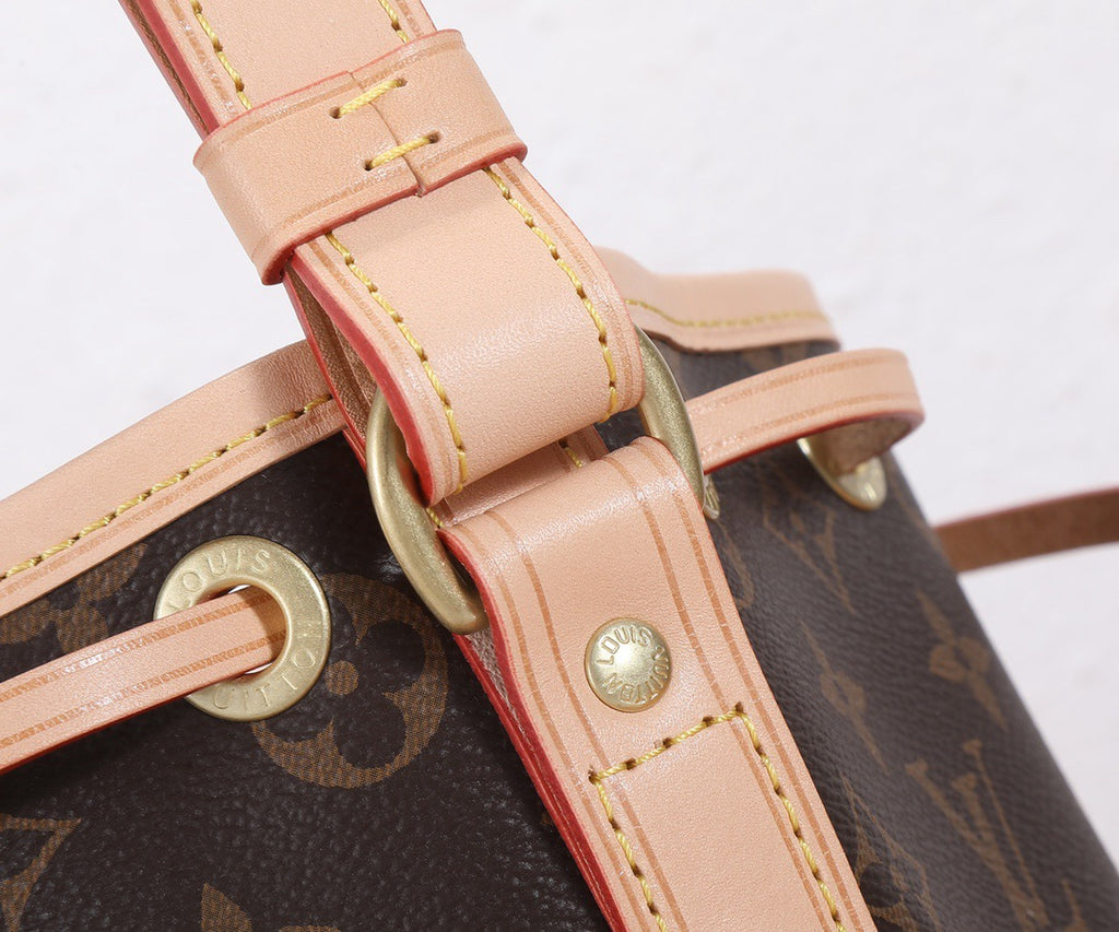 LOUIS VUITTON- LV bag