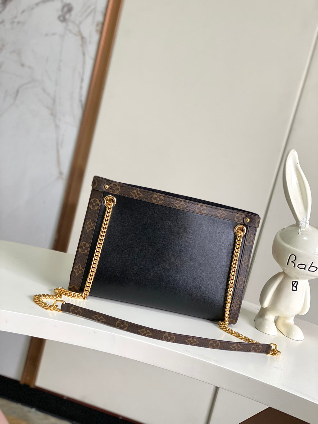 LOUIS VUITTON- LV bag